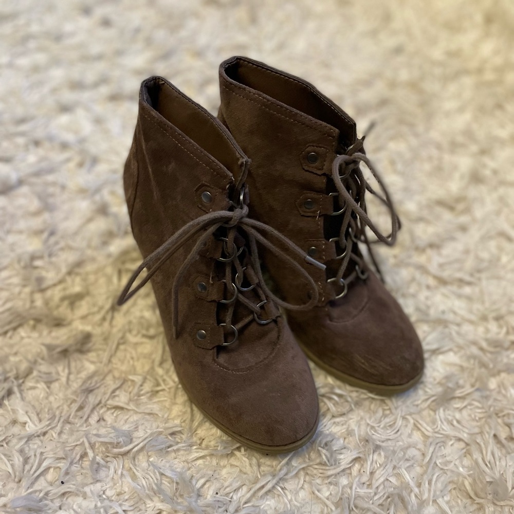 Mocha brown wedge booties